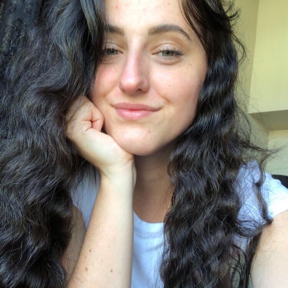 Meet your Posher, Jade - Picture 1 of 1